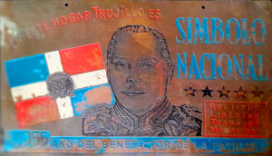 Una placa de bronce testimonia etapa historia 