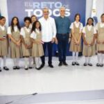 Abinader inaugura techado y asiste ordenación obispo en LV