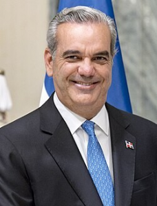 Abinader y el reloj de los últimos dos años