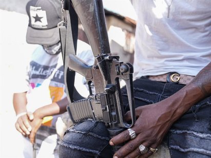 Al menos 30 muertos a manos de pandillas en el este de Haití