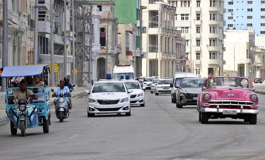 Cuba da luz verde a las nuevas normas para venta de vehículos