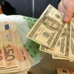 Dólar subió 20 cts. y era vendido a .70; el euro sigue a .03