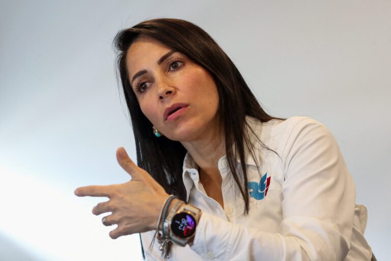 ECUADOR: Rechazan inscripción de excandidata Luisa González