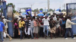 Establecer sanciones y crear mecanismos contra la inmigración haitiana (OPINION)