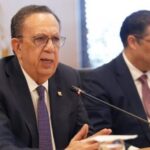 Funcionarios y ejecutivos de la banca evalúan economía de RD