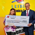 LEIDSA entrega 27 millones de pesos a dominicana residente en España ganadora del Loto