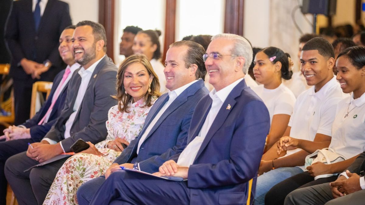 Más de 200 mil jóvenes dejaron de ser “Ninis” gracias a las programas del gobierno como “Oportunidad 14-24” para insertarlos en centros de estudio y trabajo