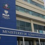La carrera administrativa: otra víctima 