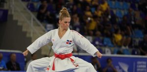 Paulino impone récord en 400 metros; karate aporta dos oro