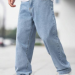 ¿Por qué insistimos en llamar «pantalones» a una sola prenda?