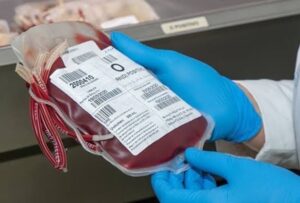 Salud Pública clausura banco de sangre que operaba sin licencia