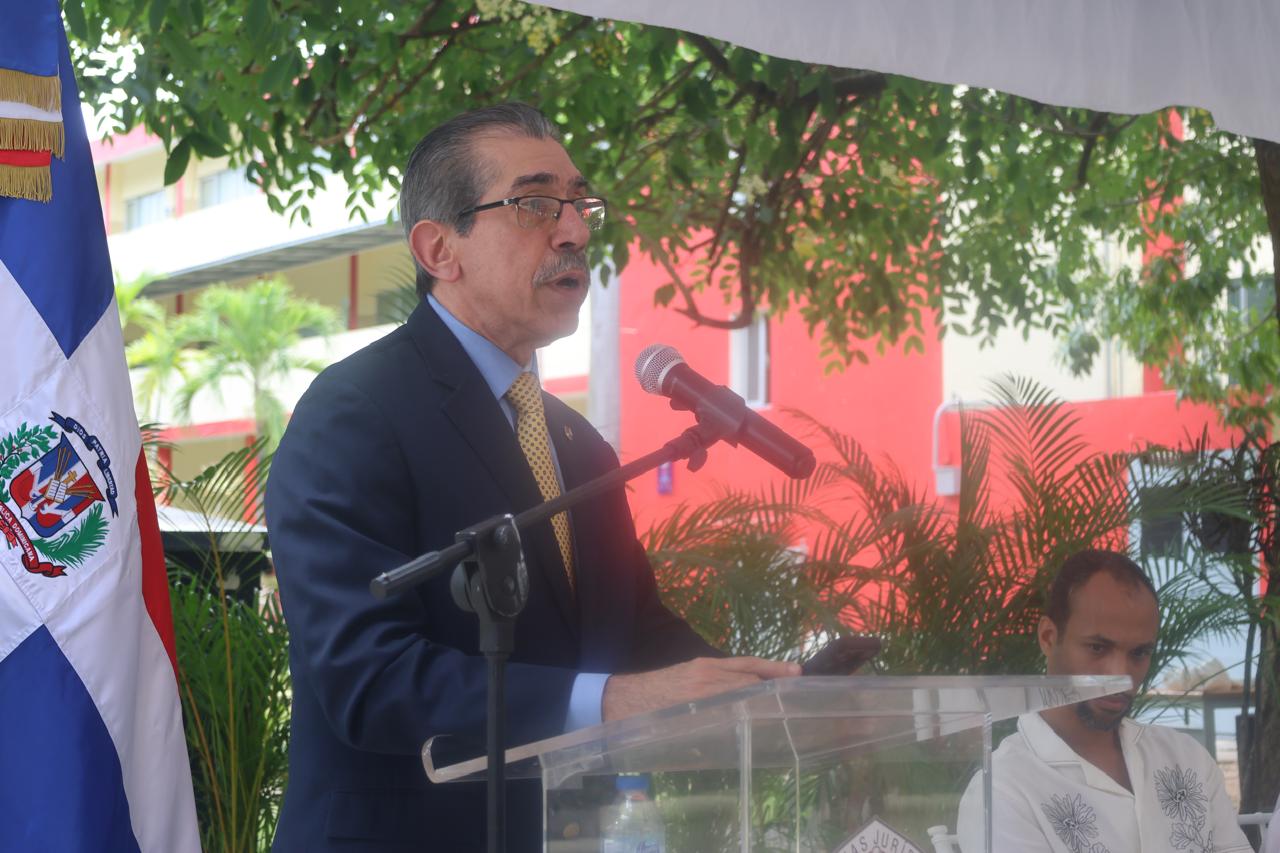 UASD inaugura sala para el debate de políticas públicas