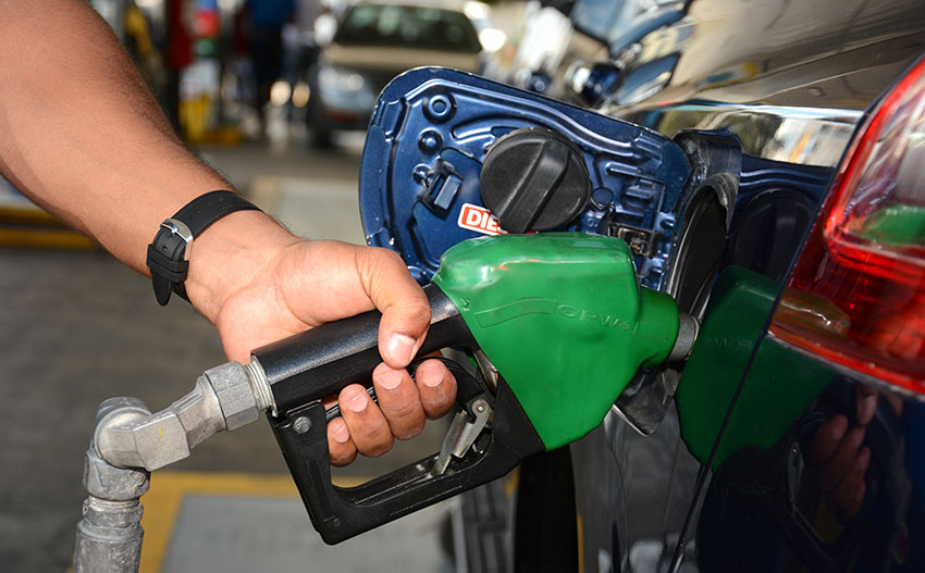Aumenta 14,8 % consumo de gasolina en RD pese a precios Aumenta 14,8 % consumo de gasolina en RD pese a precios