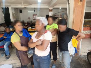 Detienen a 2,011 extranjeros; intervienen comercios chinos