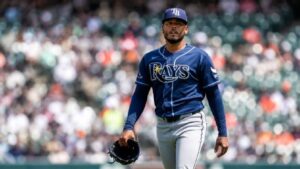 Freddy Peralta empieza mostrar señales positivas en un gran año