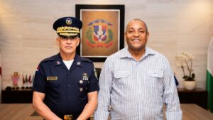 Desarrollo Provincial y Policía Nacional coordinan construcción de 34 nuevas estaciones policiales