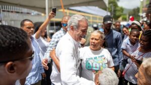 Luis Abinader agradece el cariño y respaldo recibido de su gente en San Cristóbal