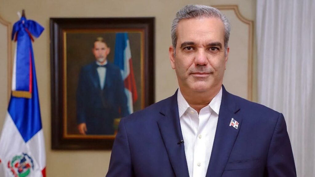 LUIS ABINADER SE CONSOLIDA EN QUINTO LUGAR ENTRE DIECIOCHO PRESIDENTES MEJOR VALORADOS DE LATINOAMÉRICA.