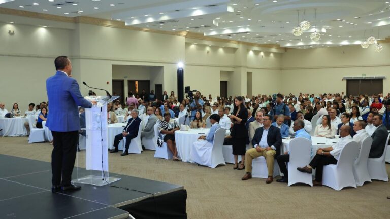 SNS amplía servicios y fortalece capacidad de respuesta Red Pública en primeros ocho meses de gestión del doctor Landrón