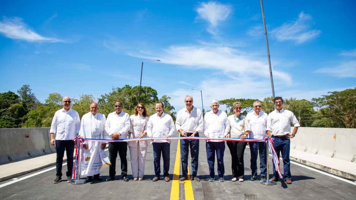 Presidente Abinader inaugura en tiempo récord nuevo puente sobre el río Camú y restablece conexión entre Santiago y Puerto Plata
