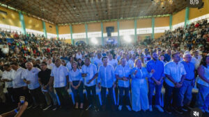 A casa llena Club Mauricio Báez, el diputado Carlos Sánchez y su equipo político de la circunscripción número 3 respaldan a Wellington Arnaud
