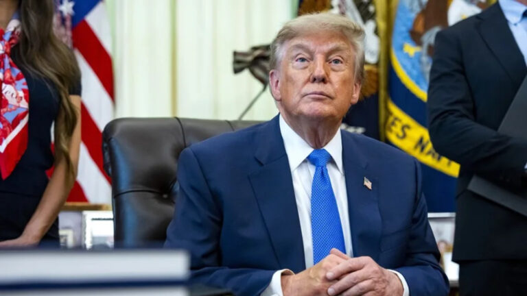 Juez da plazo al Gobierno de Trump para justificar restricciones a visas de estudiantes y periodistas