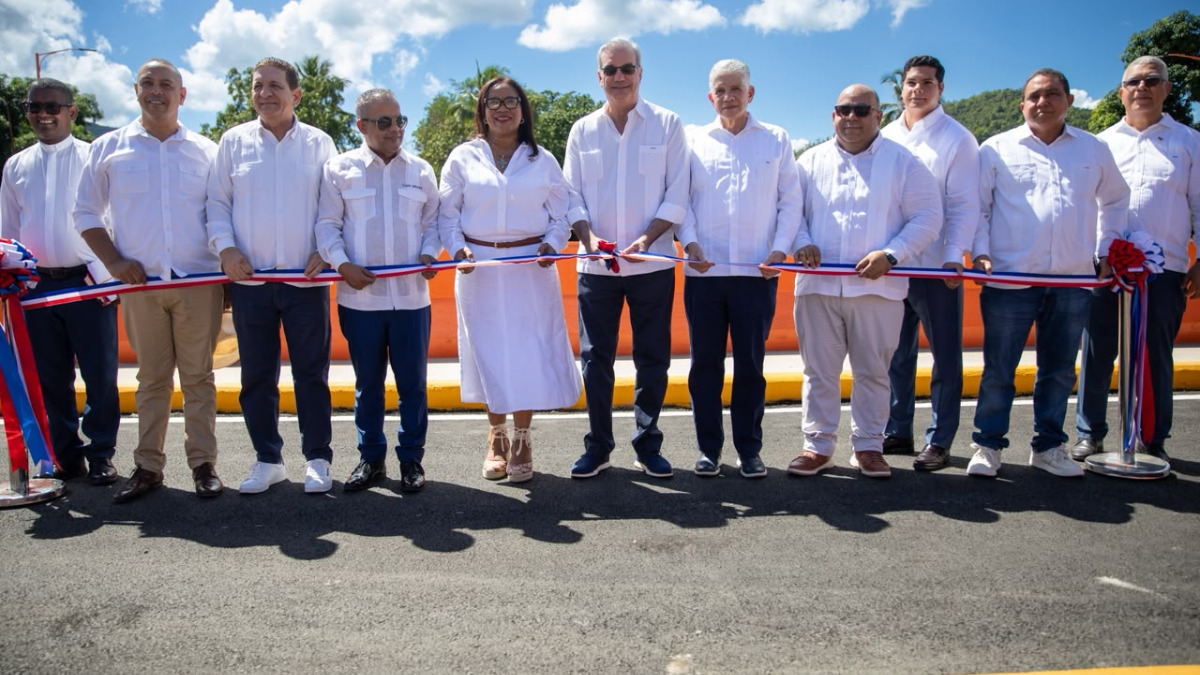 Padre Joaquín Pérez: Puente sobre el Río La Leonora se veía imposible, pero está hecho porque hay voluntad del presidente Abinader de ayudar a un pueblo que lo necesita