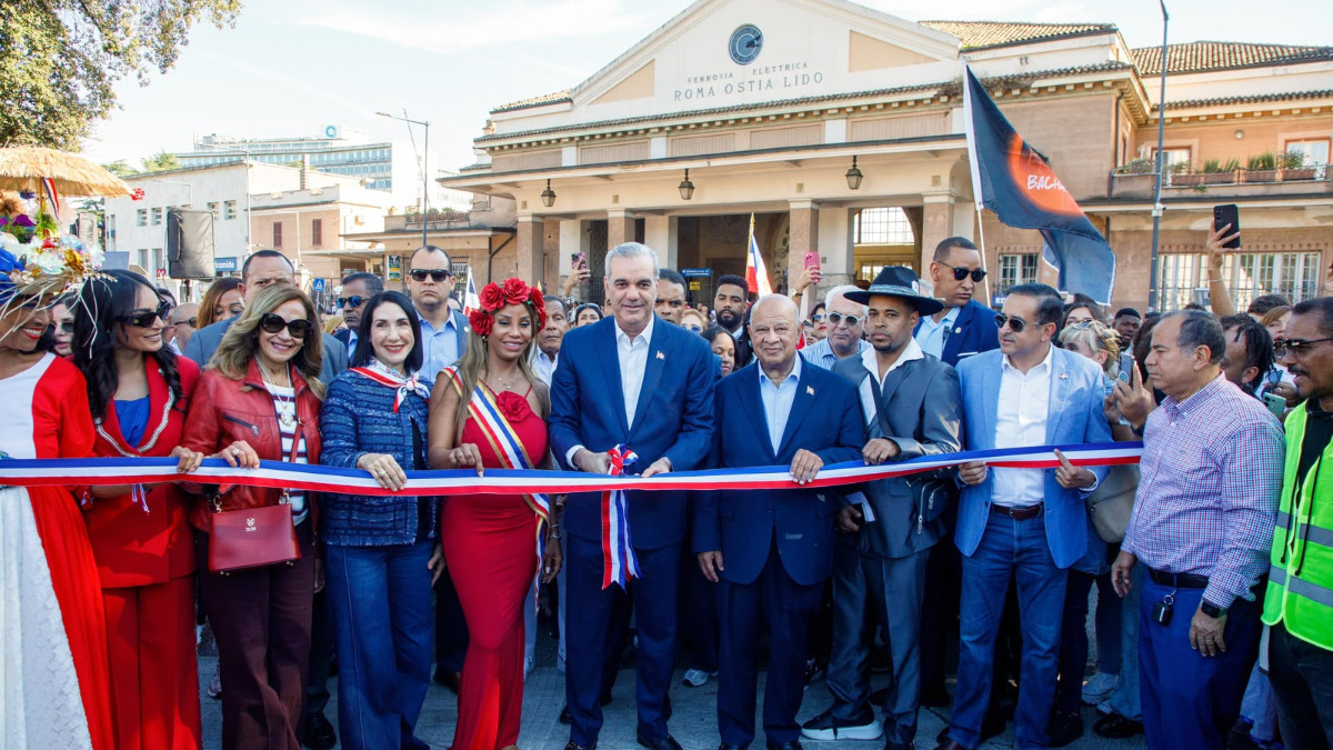 Presidente Abinader inaugura la Parada Dominicana en Roma y resalta el orgullo patrio, el espíritu emprendedor y los aportes de la diáspora dominicana en Italia