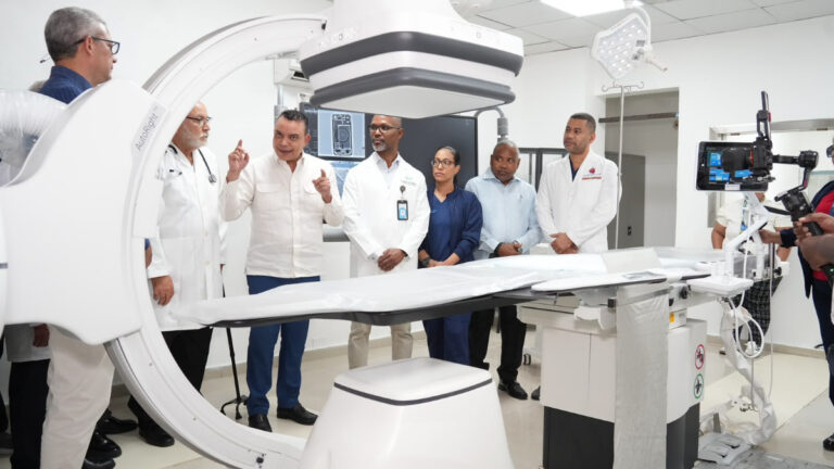 SNS inaugura moderna  Unidad de Hemodinamia en el Gautier en vísperas de su 75.º aniversario